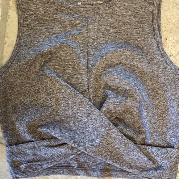 Yogalicious Twist Front YogaTop Womens M cropped sleeveless workout activewear - Picture 3 of 6